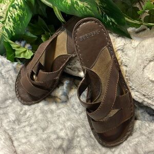 DOCKERS WHEN YOU WANT COMFORT! Brown Slippers w insole & arch support GUC SZ: 8